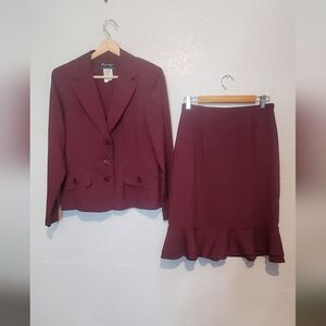 Spago Burgundy Twill 2 Piece SkirtSuit Blazer Jacket & Matching Skirt Suit Set